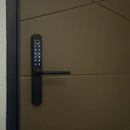 公寓 Center Blloku Modern Loft 02