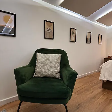 Apartment Center Blloku Modern Loft 02